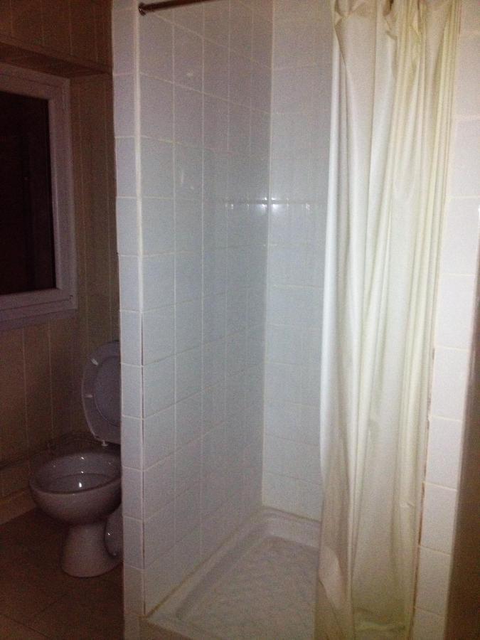 Hebergement Pour 2 Personnes,1 Chambres, Salon, Salle A Manger, Grand Garage Possibilite D'Un Lit 1 Personne Supplementaire Pour 15 Euros Sancoins Exteriör bild